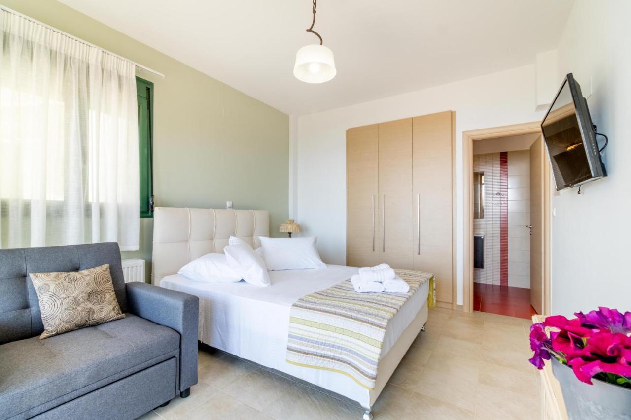 Kalamítsi Sapphire Blue Villa מראה חיצוני תמונה